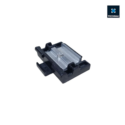 Détail TGY3853 support pour patte de fixation TECHNAL de menuiserie aluminium